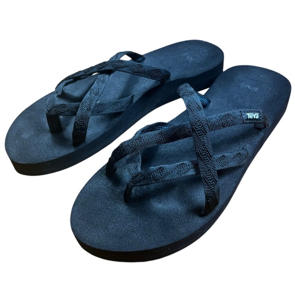 Teva Women's Olowahu All Black Slip On Flip Flop Sandal - Picture 1 of 7